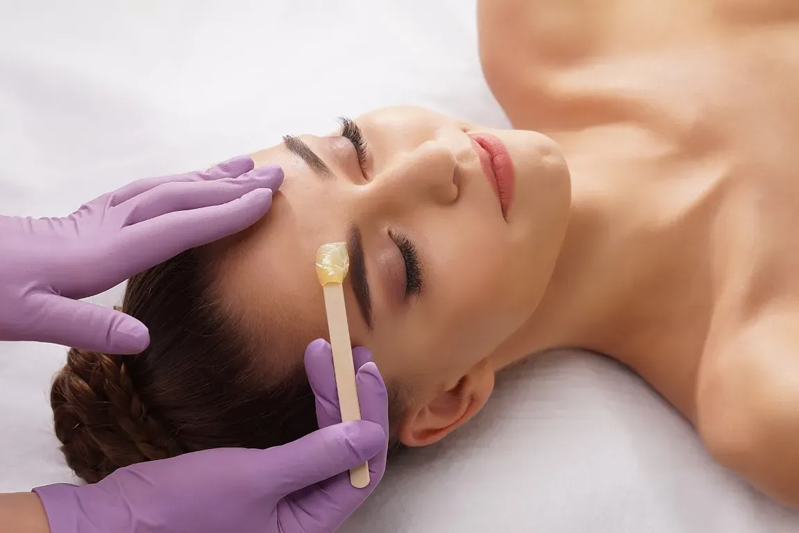 Epilation du sourcils
